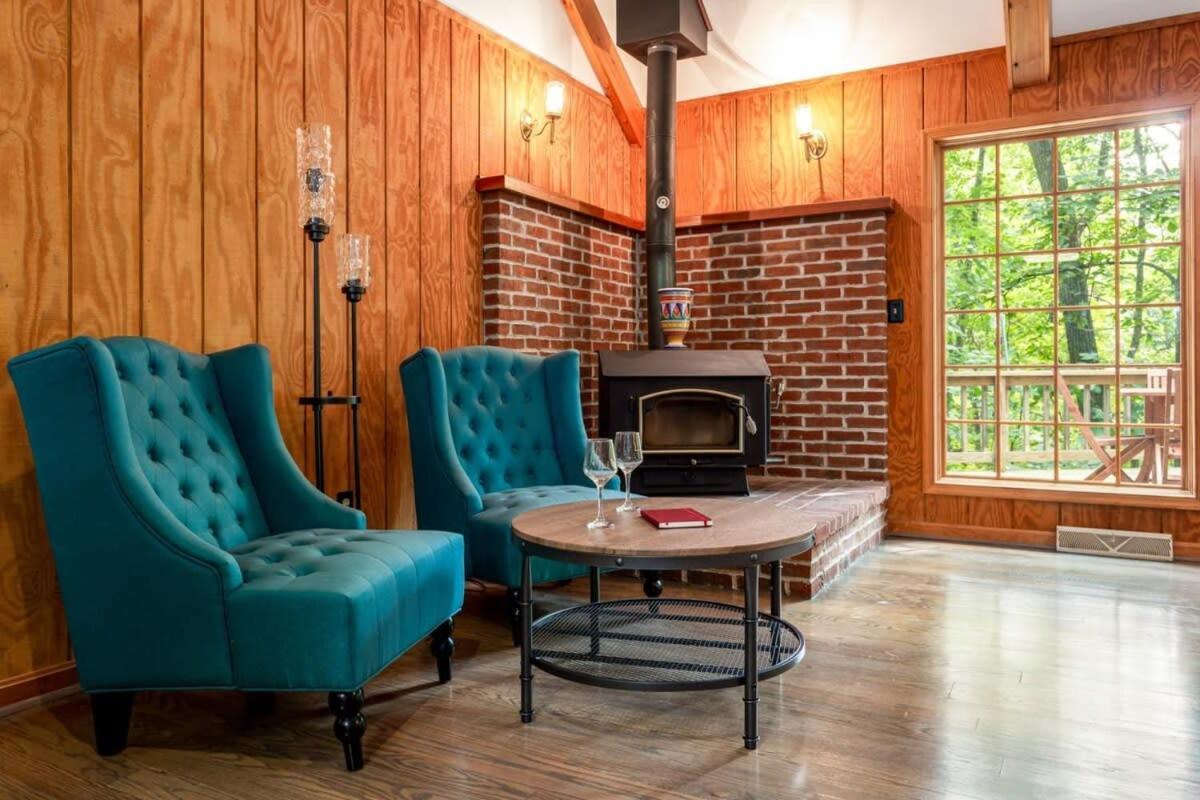 Huge Cabin W Hot Tub, Deck, Grill, Fire Pit, Wifi Berkeley Springs Kültér fotó